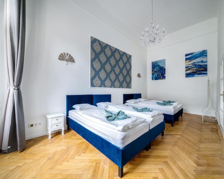 Andrassy Grandeur With Indoor Parking Apartment Budapest Exterior photo